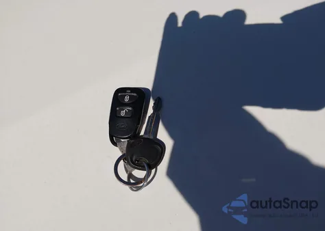 2005 Hyundai Tucson Gls/Lx z USA, uszkodzony, nr VIN KM8JN12DX5U059256